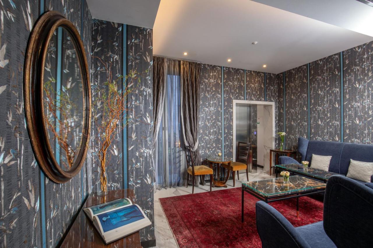 The Inn At The Spanish Steps Luxury Collection - Mario De' Fiori Suite Roma Exterior foto